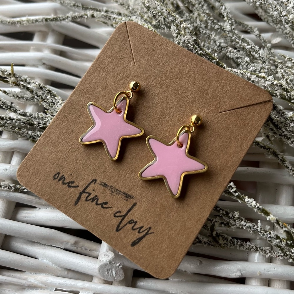 Soft Pink Star Dangle Earrings